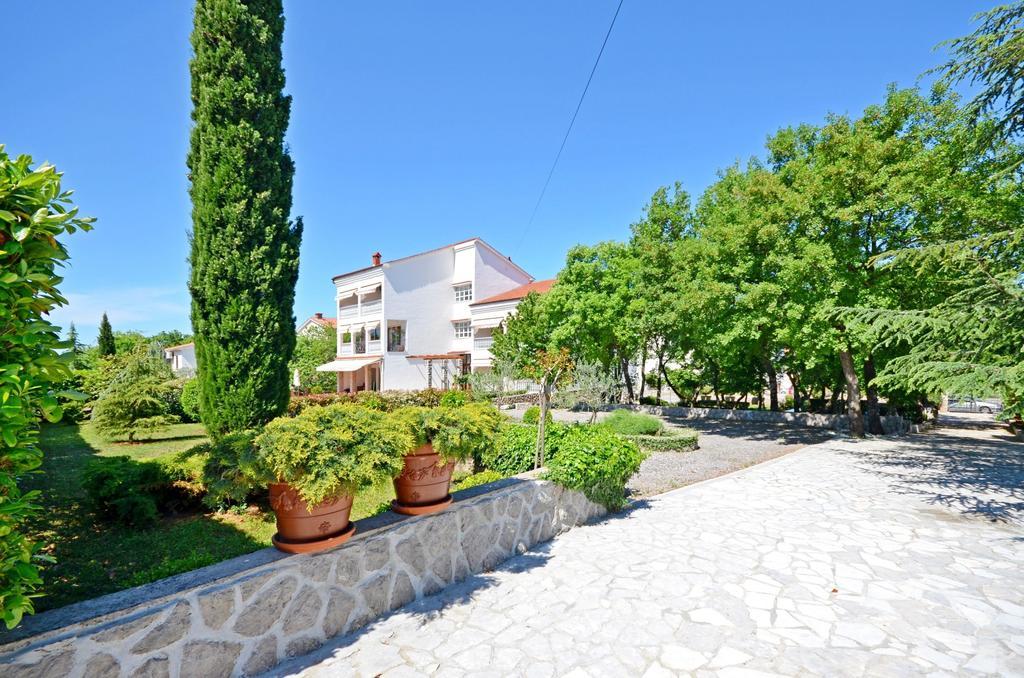 Apartments Sinisa Malinska Exteriér fotografie